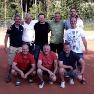 Tennis Herren 40 holen die Meisterschaft Tennis Herren 40 holen die Meisterschaft