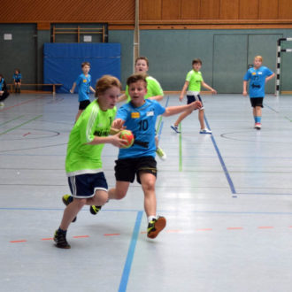Erfolgreiche E-Jugendteams beim HSC-Turnier Erfolgreiche E-Jugendteams beim HSC-Turnier