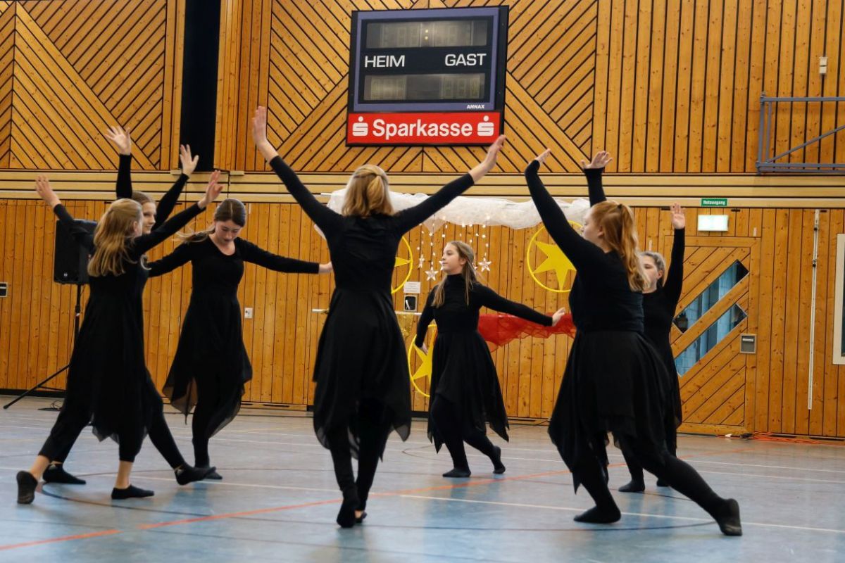 TVW_Weihn.Turnnachmittag_2022_0046