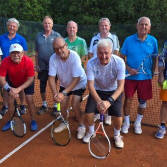 Weiß-Rot Ingolstadt zu Gast bei Herren 60 Weiß-Rot Ingolstadt zu Gast bei Herren 60